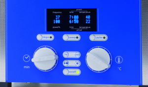 超聲波頻率，時(shí)間，溫度和功率可以在Elmasonic P超聲波清洗機(jī)上選擇